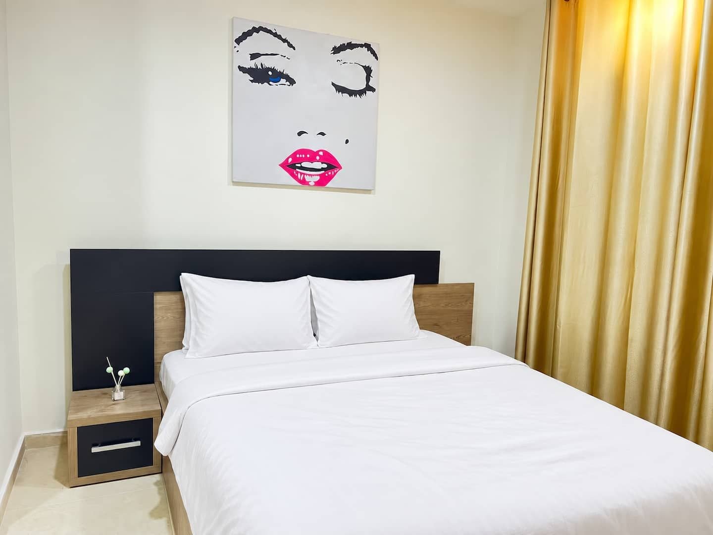 Bedroom with queen bed, Dekwaneh 2-Bedroom with 24/7 Power & Parking