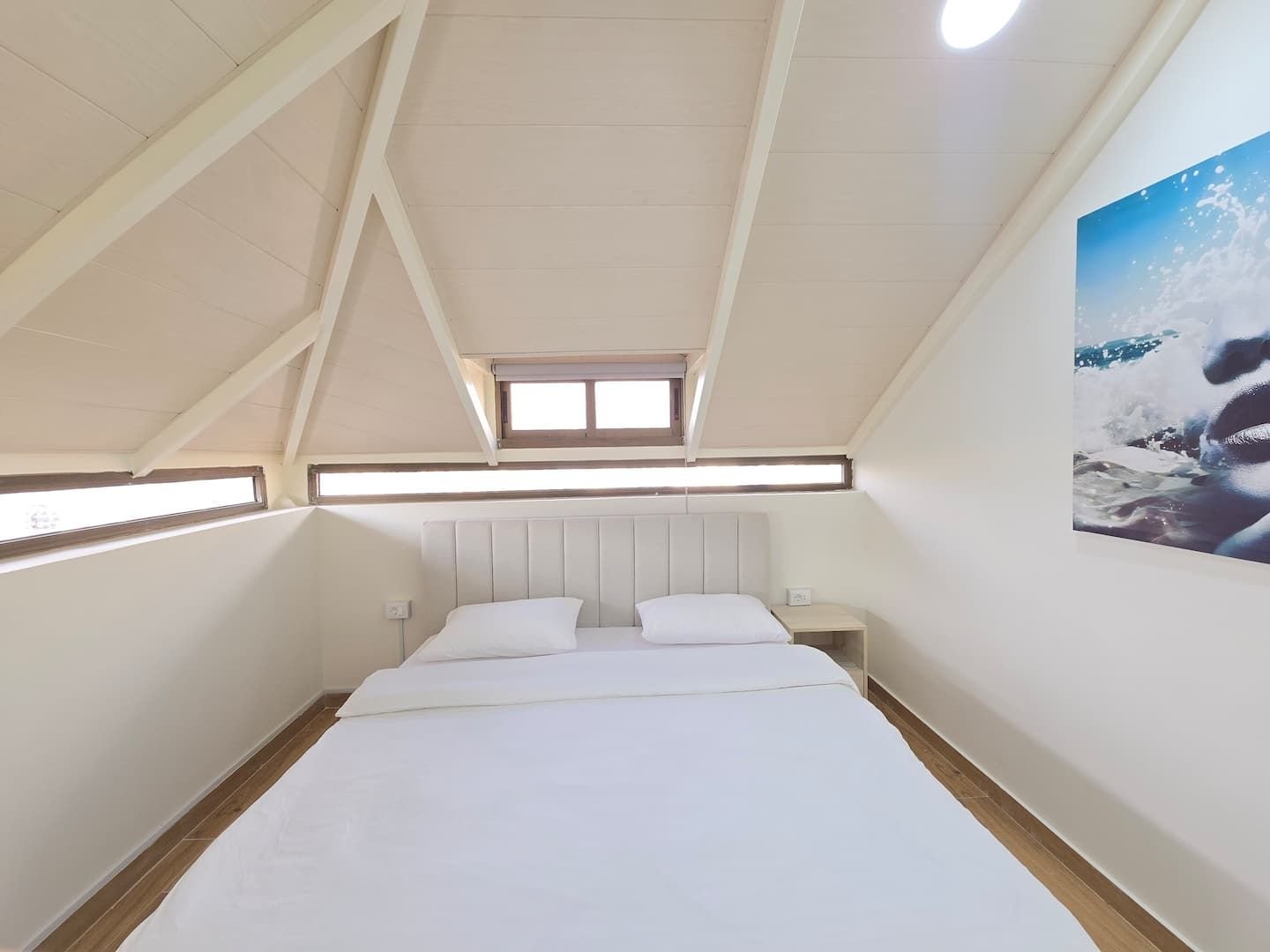 Bedroom with king bed, Dekwaneh Rooftop 2-Bedroom with Balcony
