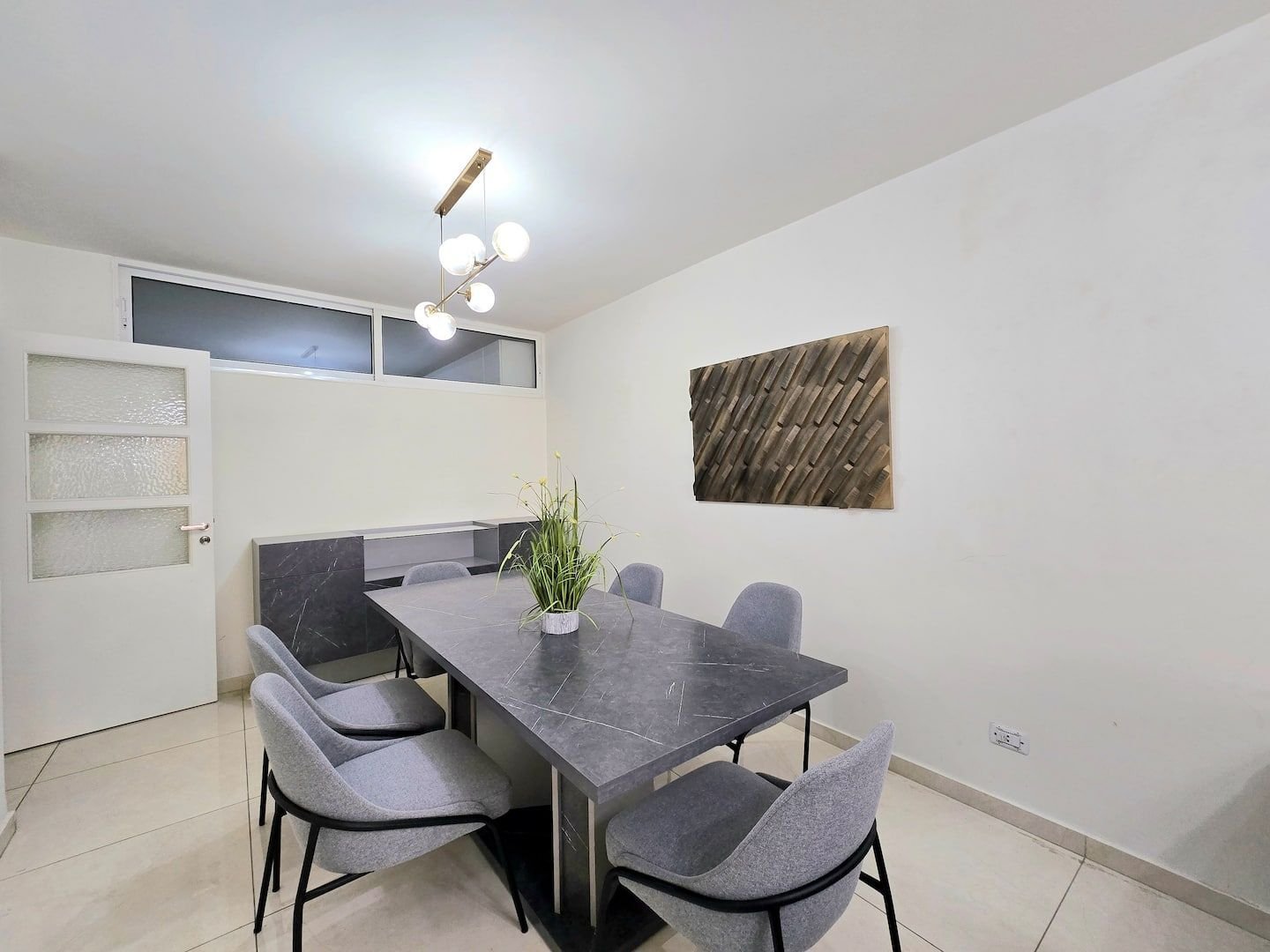 Dining table, Spacious Dekwaneh 2-Bedroom with 2 Bathrooms