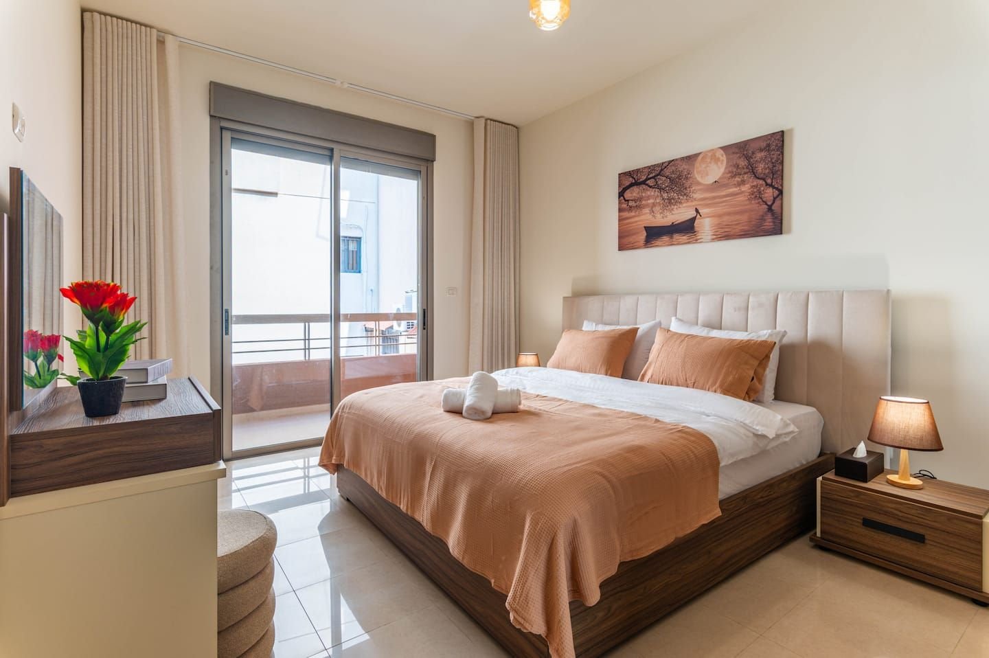 Bedroom with king bed, Spacious 3-Bedroom Duplex in Fanar