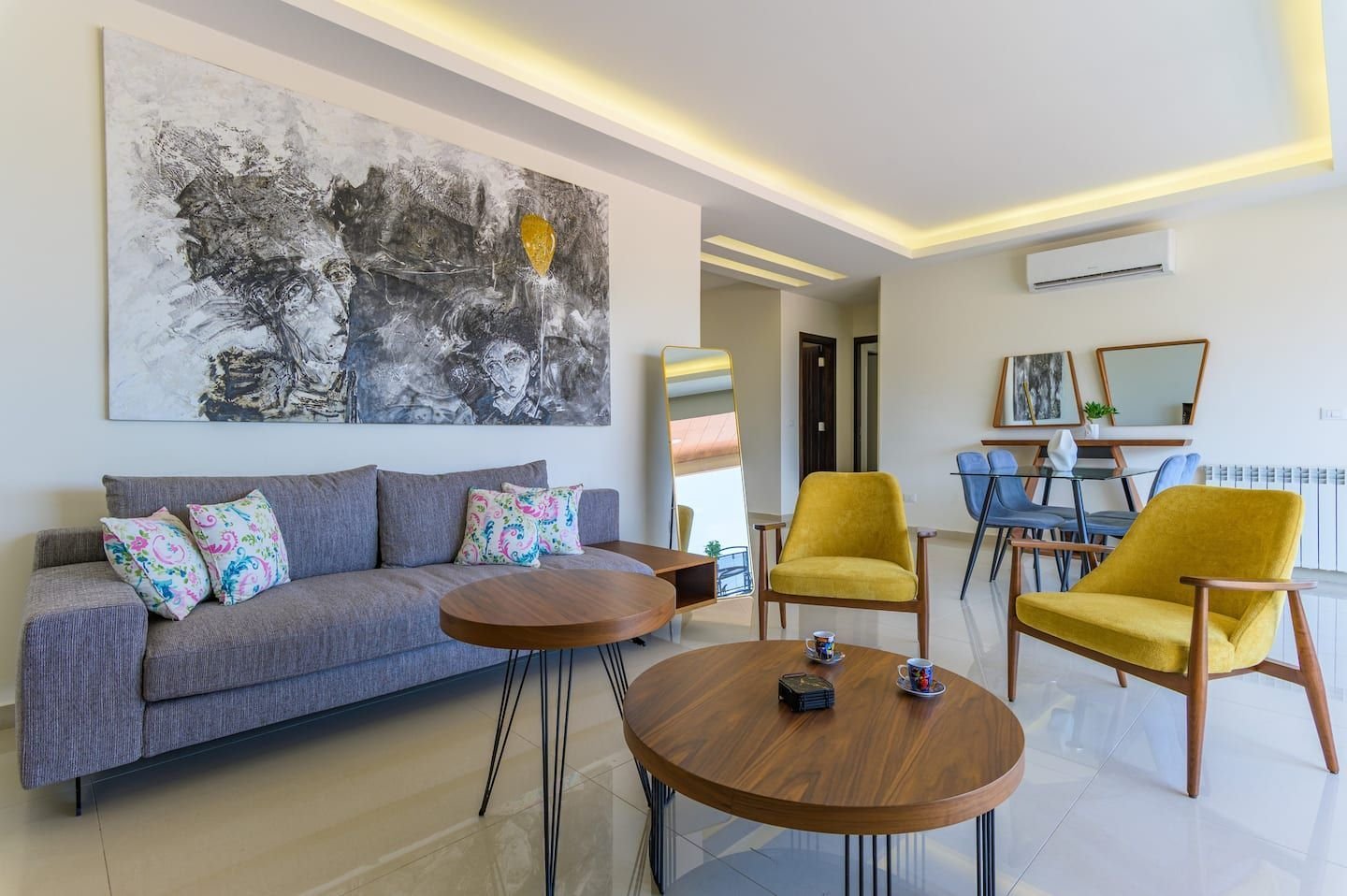 Lounge with sofa and artwork, Naccache Family 3-Bedroom with Sea View Terrace